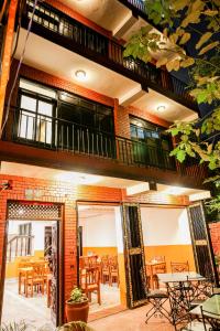 Balkón nebo terasa v ubytování Kathmandu Regency Hotel