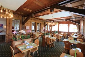Restavracija oz. druge možnosti za prehrano v nastanitvi Schweizerhaus Swiss Quality Hotel