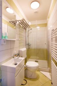 Koupelna v ubytování Rooms Šajina + 14 fotografií
