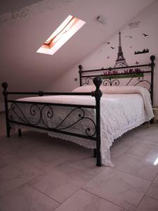 Łóżko lub łóżka w pokoju w obiekcie Il Girasole