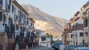 Fotografia z galérie ubytovania Excelente habitación en bonita y tranquila casa en Benalmadena pueblo v destinácii Benalmádena