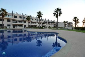 皮拉爾德拉奧拉達達的住宿－New Luxury Detached Villa with pool at beach，相簿中的一張相片