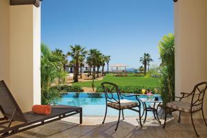 Bazén v ubytování Secrets Puerto Los Cabos Golf & Spa18+ nebo v jeho okolí