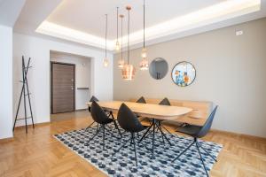 Zdjęcie z galerii obiektu Exquisite HiEnd 3bdr 4th flr Top Kolonaki spot w Atenach