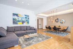 Zdjęcie z galerii obiektu Exquisite HiEnd 3bdr 4th flr Top Kolonaki spot w Atenach