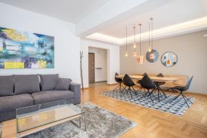 Zdjęcie z galerii obiektu Exquisite HiEnd 3bdr 4th flr Top Kolonaki spot w Atenach