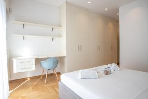Zdjęcie z galerii obiektu Exquisite HiEnd 3bdr 4th flr Top Kolonaki spot w Atenach