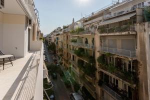 Zdjęcie z galerii obiektu Exquisite HiEnd 3bdr 4th flr Top Kolonaki spot w Atenach