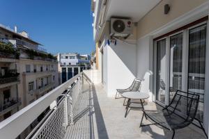 Zdjęcie z galerii obiektu Exquisite HiEnd 3bdr 4th flr Top Kolonaki spot w Atenach
