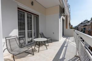 Zdjęcie z galerii obiektu Exquisite HiEnd 3bdr 4th flr Top Kolonaki spot w Atenach