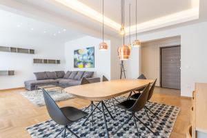 Zdjęcie z galerii obiektu Exquisite HiEnd 3bdr 4th flr Top Kolonaki spot w Atenach