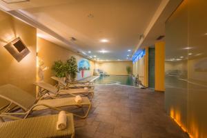 Foto Madonna di Campiglios asuva majutusasutuse Hotel St. Raphael galeriist