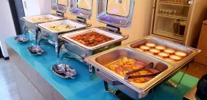 Makanan di atau berdekatan inn ini