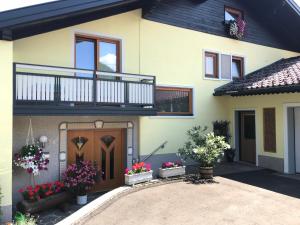 The building in which the homestay is located