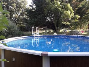 Piscine de l'établissement Fleur des îles ou située à proximité