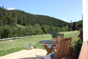 Gallery image of Igluhut Tiny House Winterberghof in Vöhrenbach +17 photos