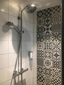 Kylpyhuone majoituspaikassa Charmant Wohnen