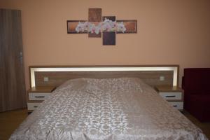 Ένα ή περισσότερα κρεβάτια σε δωμάτιο στο Two Villas Kirkovo +66 φωτογραφίες