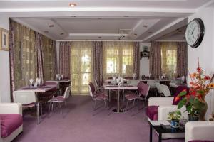 Posezení v ubytování Amethyst House Therme & Bucharest Otopeni Airport