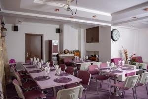 Posezení v ubytování Amethyst House Therme & Bucharest Otopeni Airport
