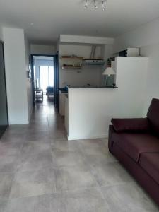 Virtuvė arba virtuvėlė apgyvendinimo įstaigoje Apartamento cómodo y tranquilo con WiFi en Boedo