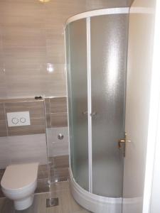 Koupelna v ubytování Apartmani Ana + 14 fotografií