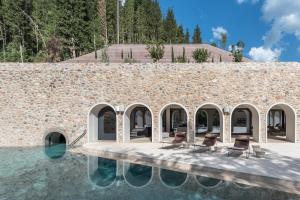 Gallery image of Euphoria Retreat - A Holistic Wellbeing Destination Spa in Mystras