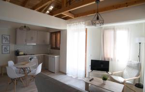 Kuchyň nebo kuchyňský kout v ubytování Aelia Apartments