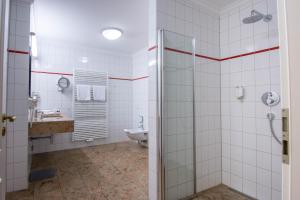 Koupelna v ubytování Hotel Hafen Hitzacker - Elbe