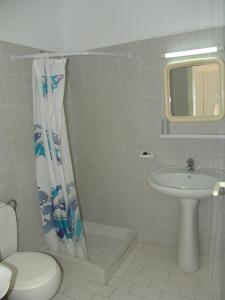 Kontessa Apartments tesisinde bir banyo
