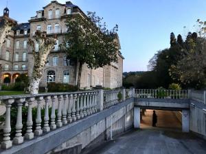 Budynek, w którym mieści się apartament