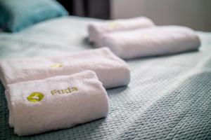 Posteľ alebo postele v izbe v ubytovaní FUDA APARTAMENT BRUKSELSKA 11