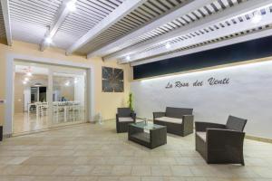 A seating area at La Rosa Dei Venti