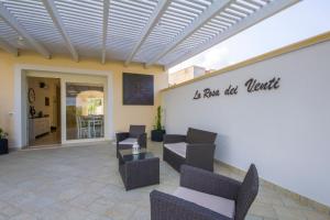 A seating area at La Rosa Dei Venti