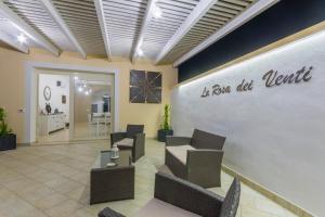 A seating area at La Rosa Dei Venti