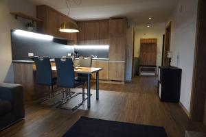 A kitchen or kitchenette at Klösterle 2018
