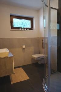 A bathroom at Klösterle 2018