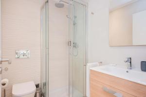 Koupelna v ubytování 137 LuxResidence + 37 fotografií