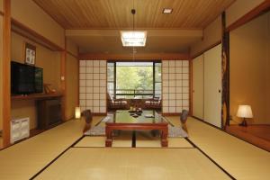 TV o dispositivi per l'intrattenimento presso Mitake