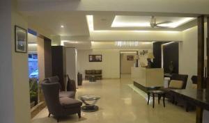 Ruang duduk di Lemon Tree Hotel Candolim