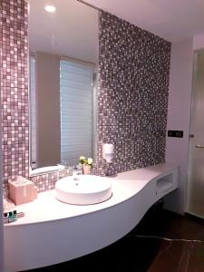Bagno di Pal Heights Mantra