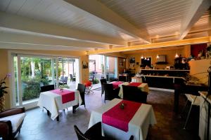 Restaurace v ubytování B&B Villa Dei Pini