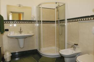 Koupelna v ubytování B&B Villa Dei Pini