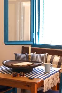 Gallery image of Τhe White Houses in Makry Gialos