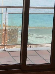 A general sea view or a sea view taken from Az apartmant