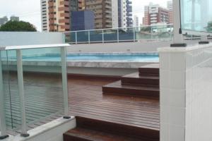 Bazén v ubytovaní Flat em Tambaú Melhor Localização alebo v jeho blízkosti