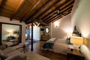 Postel nebo postele na pokoji v ubytování CR La CASONA de VALFRIO - Alquiler completo