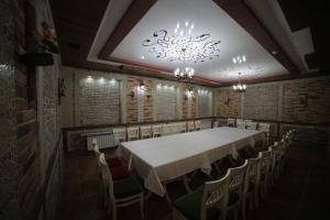 Der Geschäftsbereich oder Konferenzraum in der Unterkunft Vella Elegant Hotel + 75 Fotos