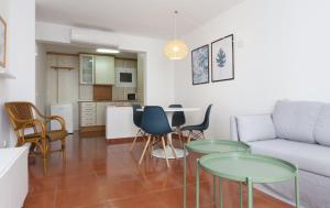 Kuchyň nebo kuchyňský kout v ubytování Apartments Mar de Tossa