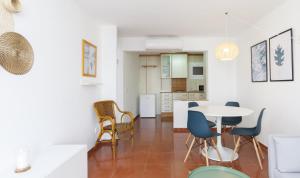 Kuchyň nebo kuchyňský kout v ubytování Apartments Mar de Tossa